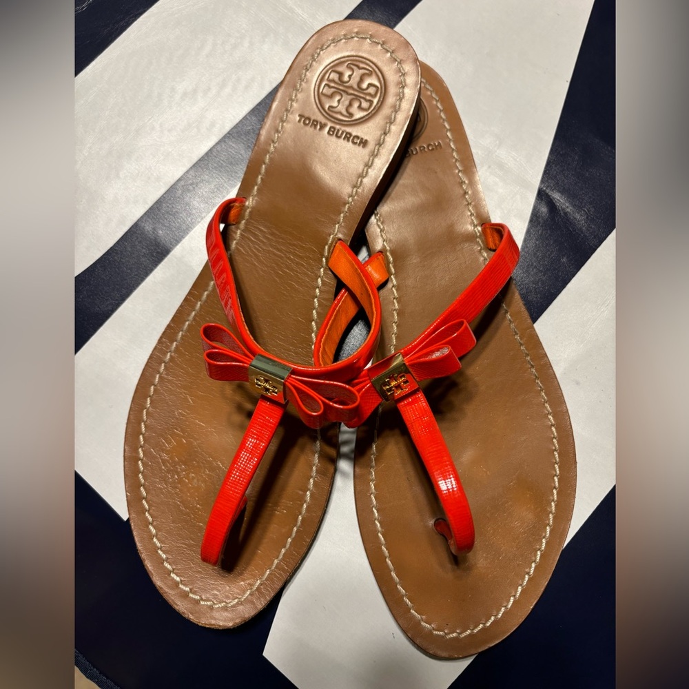 Orange Tori Burch with bow sandal